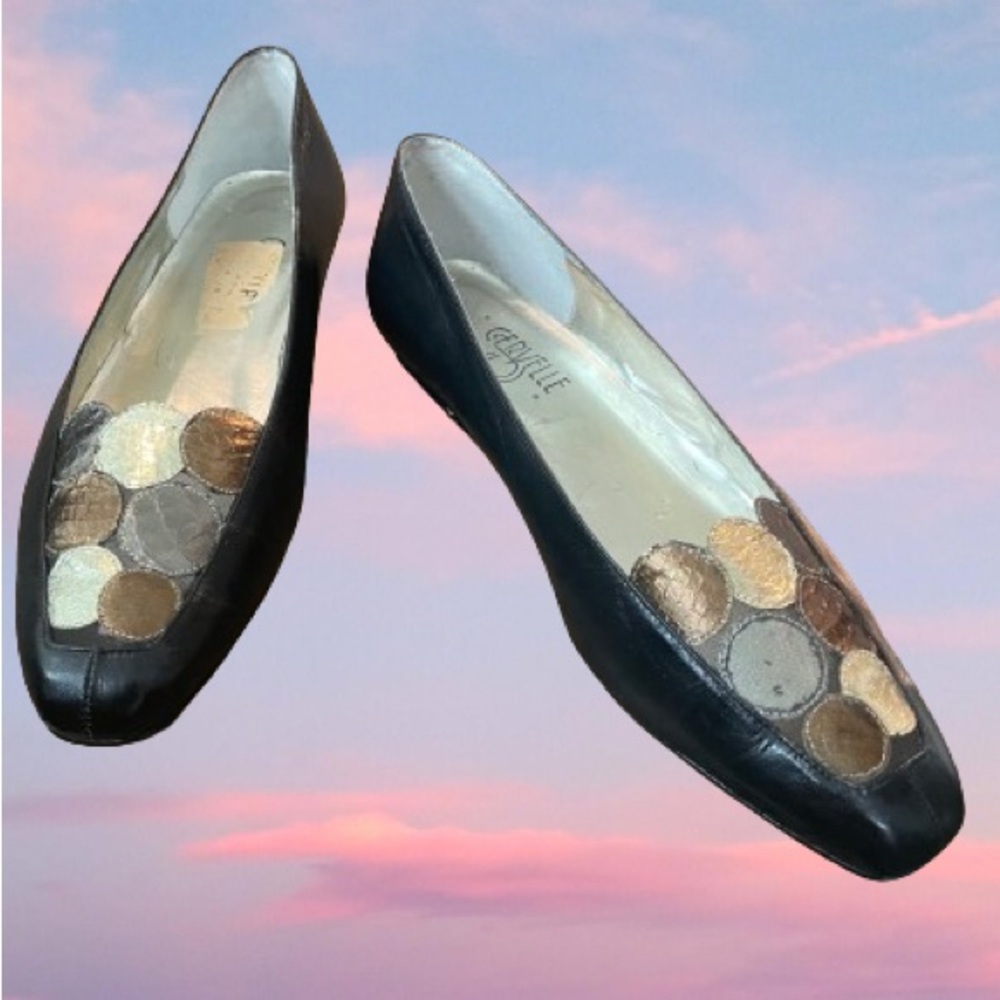 Vintage leather/metallic flats